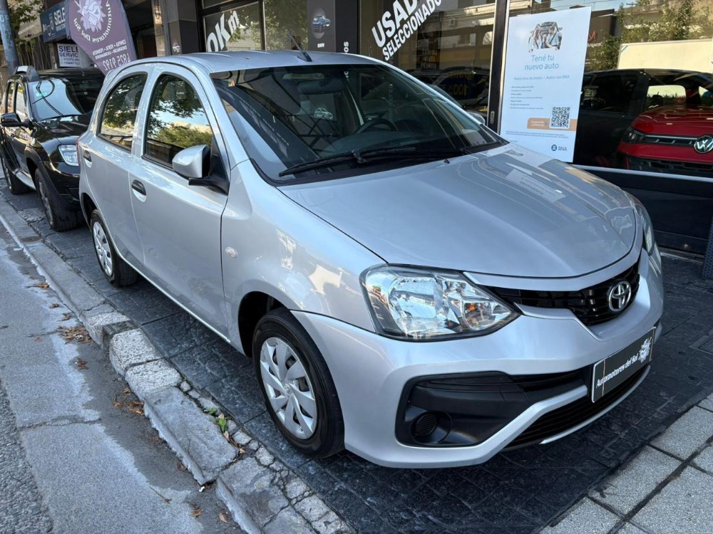 Toyota Etios X — foto 7